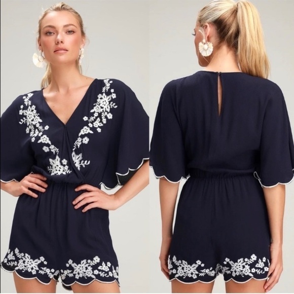 LULU’S Ever After Navy Blue Embroidered Romper Size S NEW WITH TAG - Picture 1 of 12